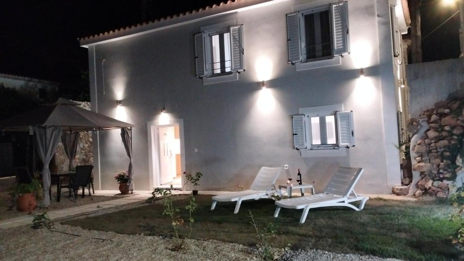 Willa Vikou House Yírion Zewnętrze zdjęcie